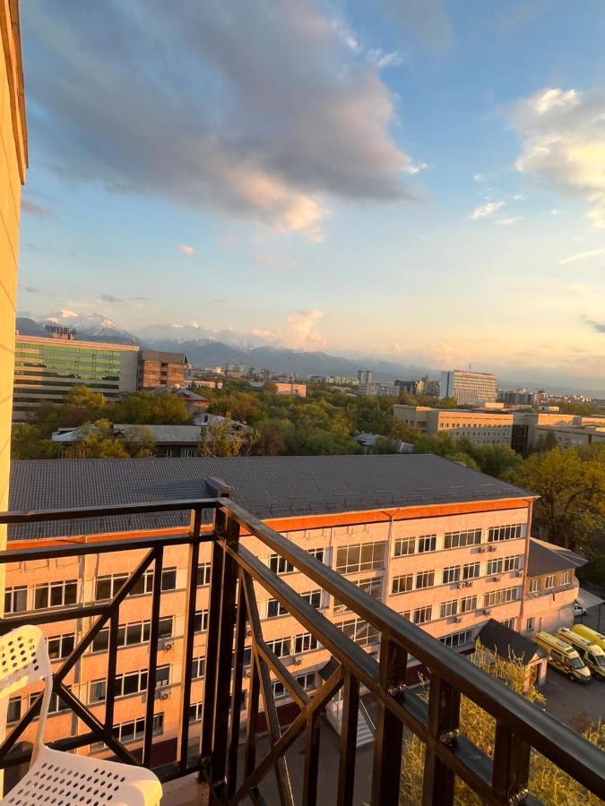 Студия В Центре Города, В «Золотом Квадрате» Almaty Exteriér fotografie