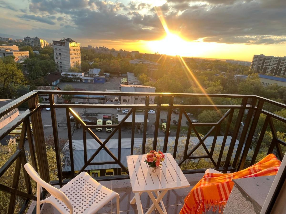Студия В Центре Города, В «Золотом Квадрате» Almaty Exteriér fotografie
